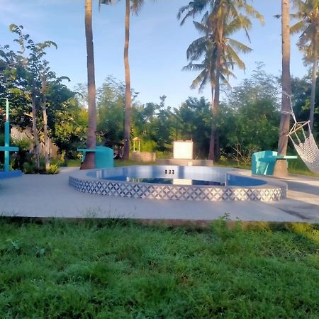 Amigos Bungalows Gili Meno Exterior photo